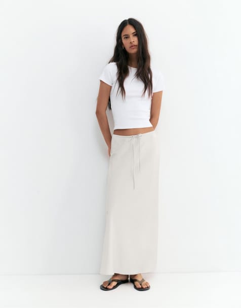 Pull&Bear – Beige midikjol i satin - view 1