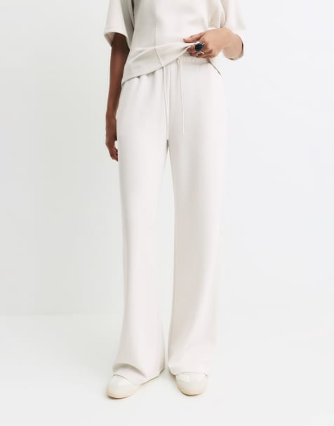 Pull&Bear – Beige sweatpants med vida ben - view 1