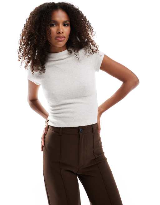 Pull&Bear - Beige t-shirt med vingeærmer i blødt stof