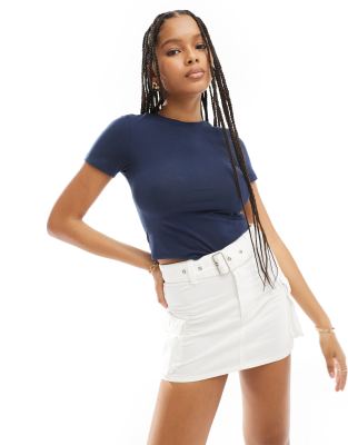 belted cargo mini skirt in white