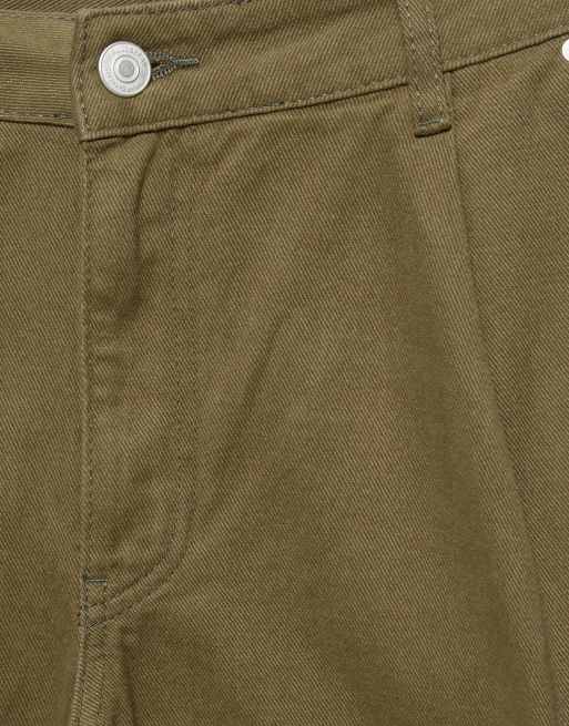 Pull&Bear bermuda cargo long en kaki, 7 de 7