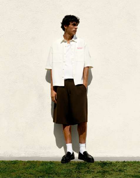 Pull&Bear - Bermuda habillé à plis - Chocolat - view 1