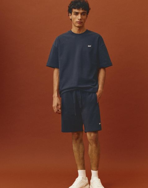 Pull&Bear - Bermuda joggingbroek met logo in marineblauw - view 1