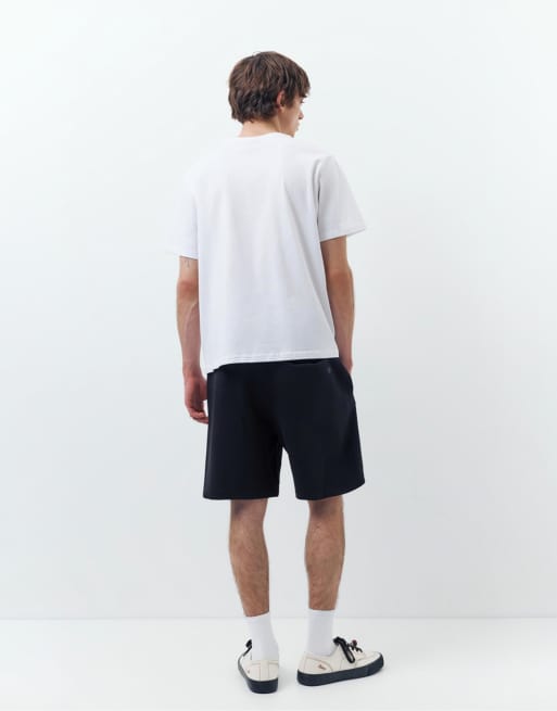 Pull&Bear – Bermuda-Joggingshorts aus Pikee in Schwarz, 3 von 4