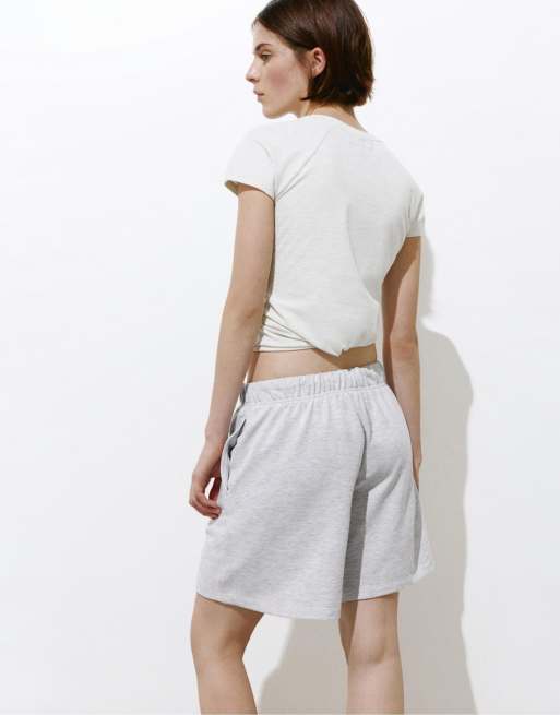 Pull&Bear Bermuda shorts with elasticated waistband in grey marl, 4 of 4