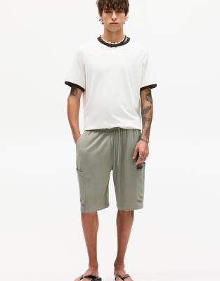 Pull&Bear - Bermuda stile cargo in lino verdi - view 1