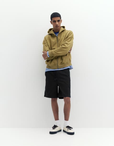 Pull&Bear – Bermudashorts in Schwarz mit elastischem Bund - view 1