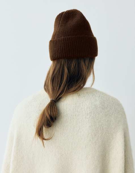 Pull&Bear berretto a costine in maglia marrone - view 1