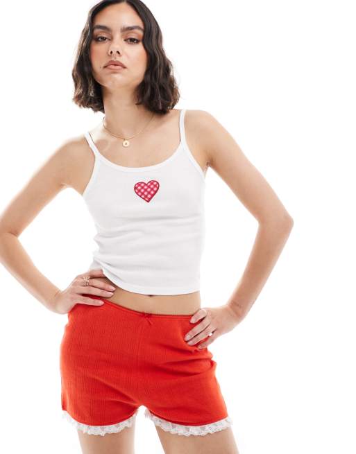 Pull&Bear – Biała koszulka na ramiączkach z grafiką z sercem w kratkę vichy, 2 z 4