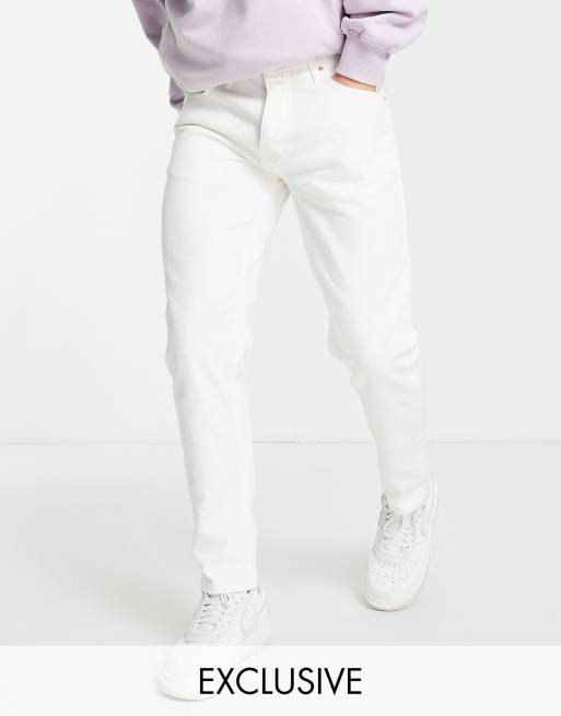 Pull&Bear – Białe dopasowane jeansy w stylu lat 90. z efektem sprania – tylko w ASOS