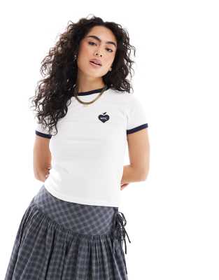 Pull & Bear Big Apple Baby Tee In White