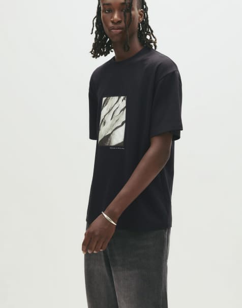 Pull&Bear Black t-shirt with gloria silva photographic print in black