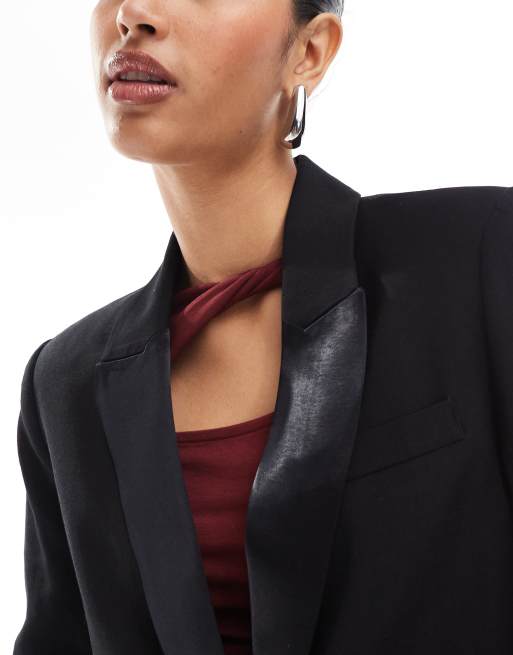 Pull&Bear Blazer sartoriale nero con colletto in raso ASOS