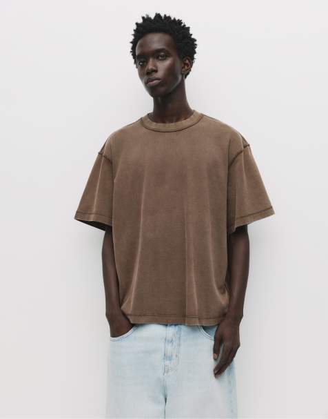 Pull&Bear - Blød og chokoladebrun T-shirt med firkantet pasform - view 1
