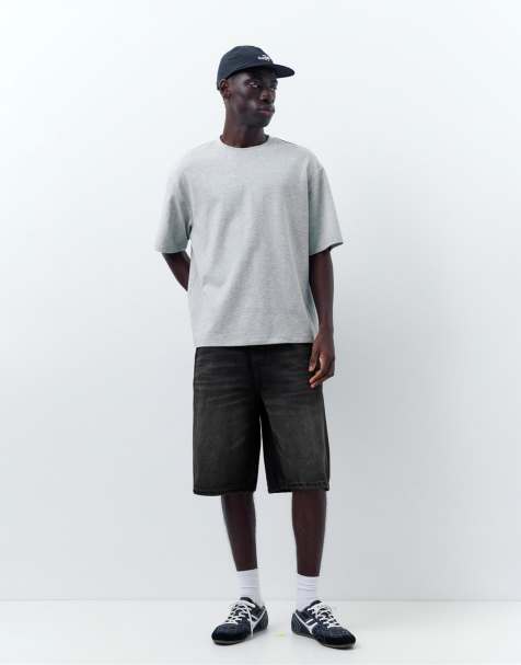 Pull&Bear – Bleksvarta bermudashorts i skaterstil av denim - view 1
