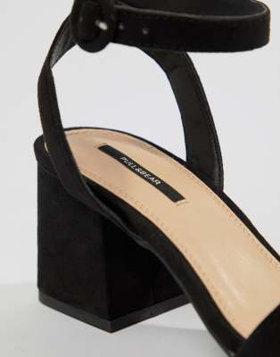 pull and bear black sandals