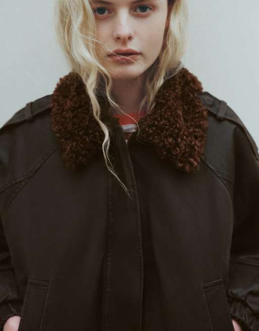 Pull&Bear bomber ciré marron foncé, 4 de 7