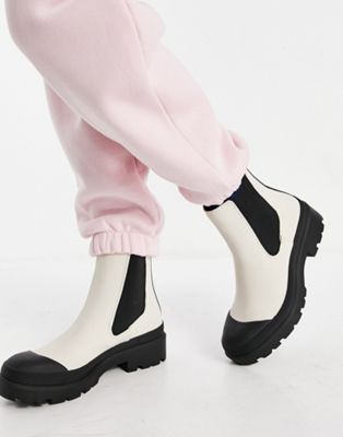 Pull&Bear boot with contrast sole in white - ASOS Price Checker