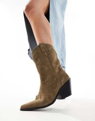 Pull & Bear - Boots aus braunem Wildleder-Brown