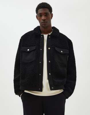 pull and bear borg jacket