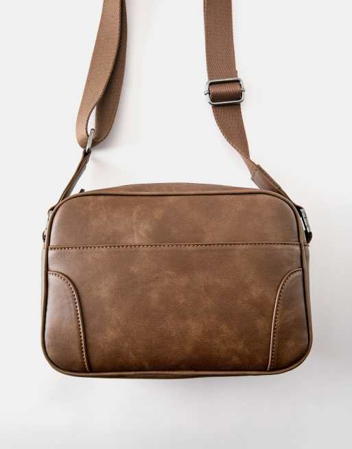 Pull&Bear borsa a tracolla effetto vissuto marrone, 4 di 5