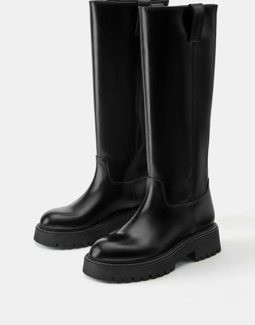Pull&Bear bottes plates hautes noires, 2 de 4