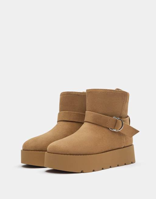 Pull&Bear bottines à boucle doublées de faux-fur marron, 2 de 5