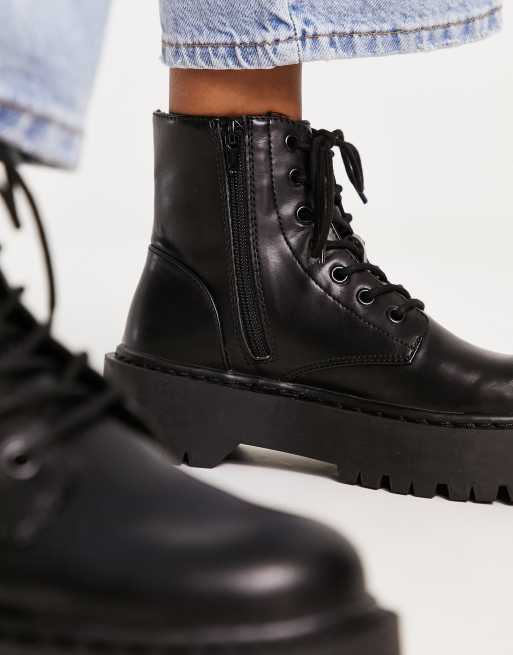 Pull Bear Bottines lacets et plateforme Noir