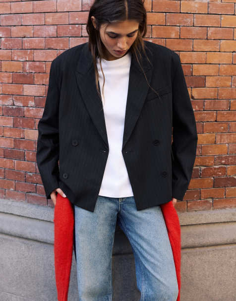 Pull&Bear Boxy pinstripe blazer in navy - view 1