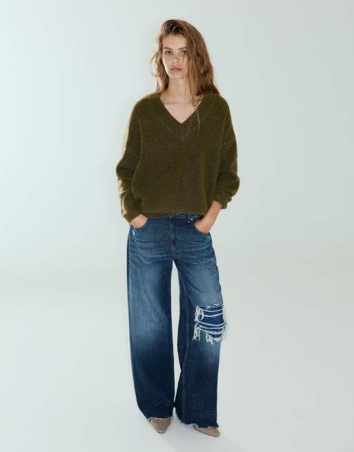Pull&Bear Boxy v-neck jumper in hunting green, 4 of 7