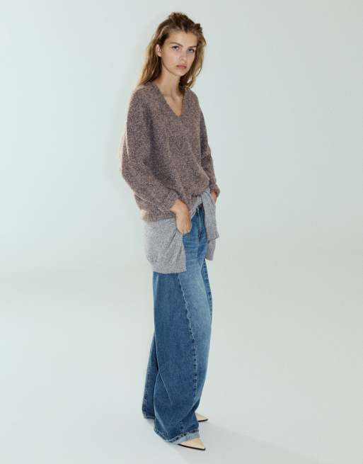 Pull&Bear Boxy v-neck jumper in taupe, 2 of 7