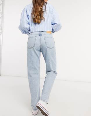 Pull\u0026Bear - Boyfriend jeans in lichtblauw | ASOS