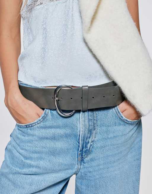Pull&Bear brede riem met ovale gesp in grijs, 2 van 4