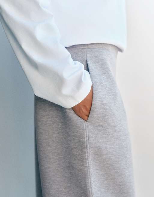 Pull&Bear broek met neopreenlook en barrel-pijpen in grijs gemêleerd, 3 van 7