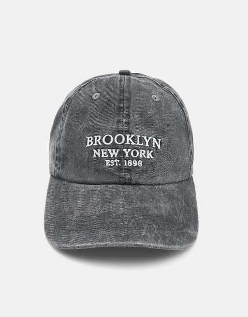 Pull&Bear Brooklyn cap in lead, 4 of 6