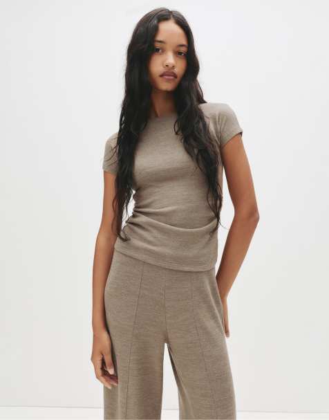 Pull&Bear – Brun, mjuk t-shirt med rynkning - view 1