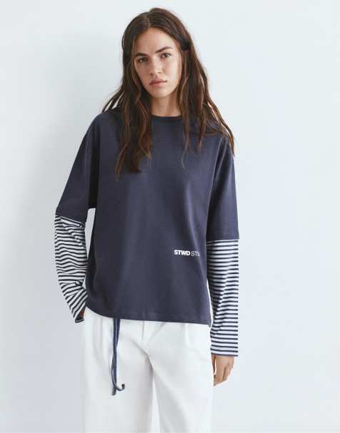 Pull&Bear - Brun T-shirt med dobbelte ærmer og striber - view 1