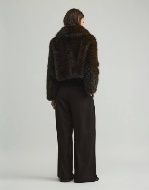 Pull&Bear – Bruna finbyxor med volym och veck, 4 av 4