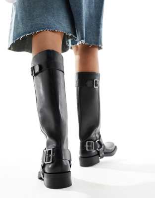 ショートブーツ・ブーティ DEINET TEDDY BEAR BUCKLE BOOTS IN LEATHER BLACK DEMONIA 