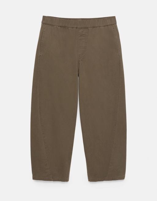 Pull&Bear bukser med elastisk talje og barrel-ben i brun, 6 af 7