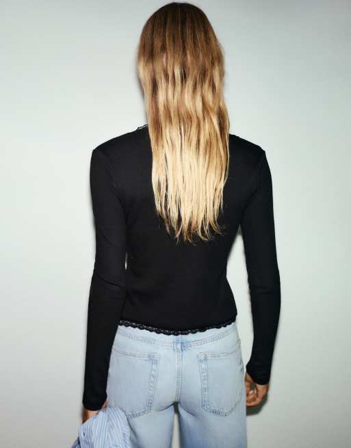 Pull&Bear Buttoned lace t-shirt in black, 3 of 7