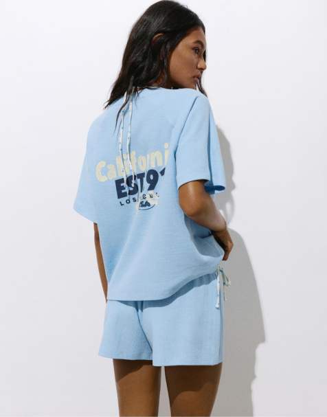 Pull&Bear – California – Strukturiertes T-Shirt in Hellblau mit Blumenmotiv - view 1