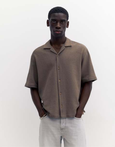 Pull&Bear - Camicia a maniche corte in spugna marrone talpa - view 1