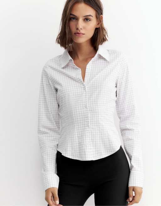 Pull&Bear camicia aderente con polsini ampi in antracite, 5 di 7