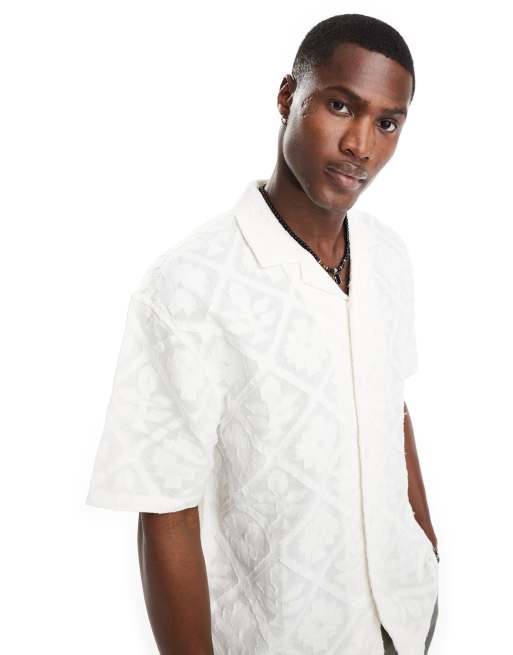 Pull&Bear - Camicia bianca testurizzata a fiori con rever