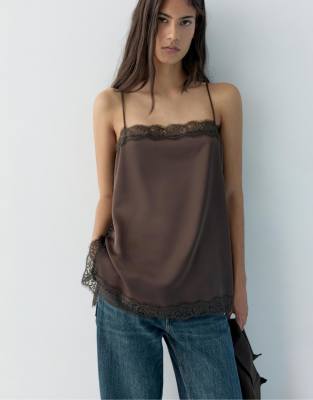 Pull & Bear - Camisole in Braun mit Riemchenträgern-Brown