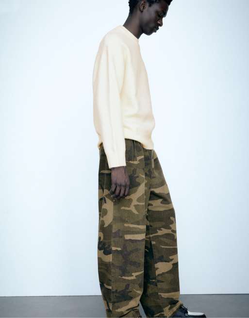 Pull&Bear camo baggy chino-bukser i jagtgrøn, 5 af 7