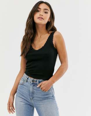 Pull&Bear - Canotta con bordi in pizzo nera