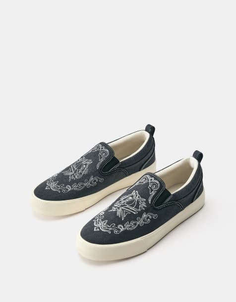 Pull&Bear - Canvas sneakers met borduursel in zwart - view 1