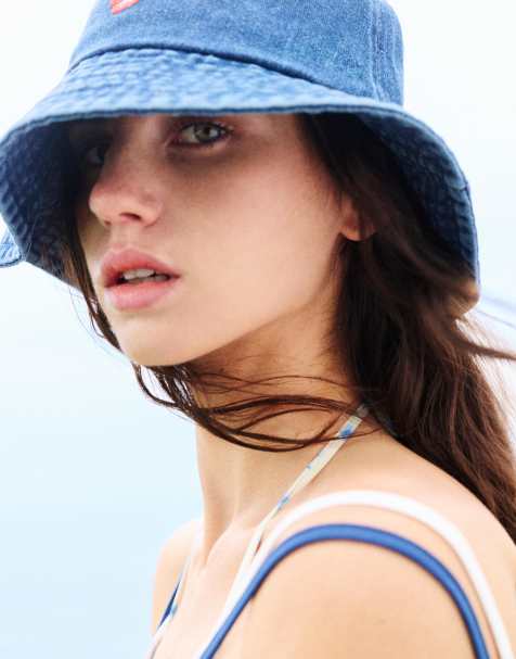 Pull&Bear - Cappello da pescatore in denim blu ricamato - view 1